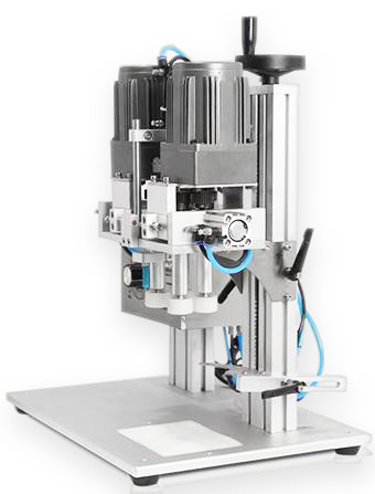 doppensluiter, doppendraaier, doppen aandraaier, triggercaps, triggersluiter, sluitmachine